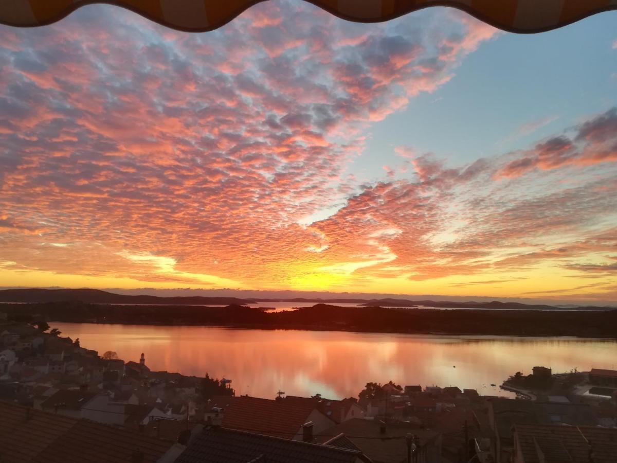 Lara Apartment Šibenik Esterno foto